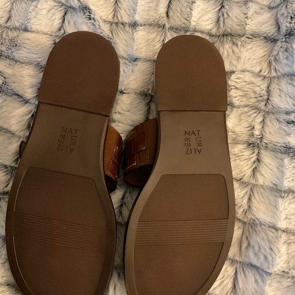 Naturalizer Leather Sandals - Picture 3 of 3